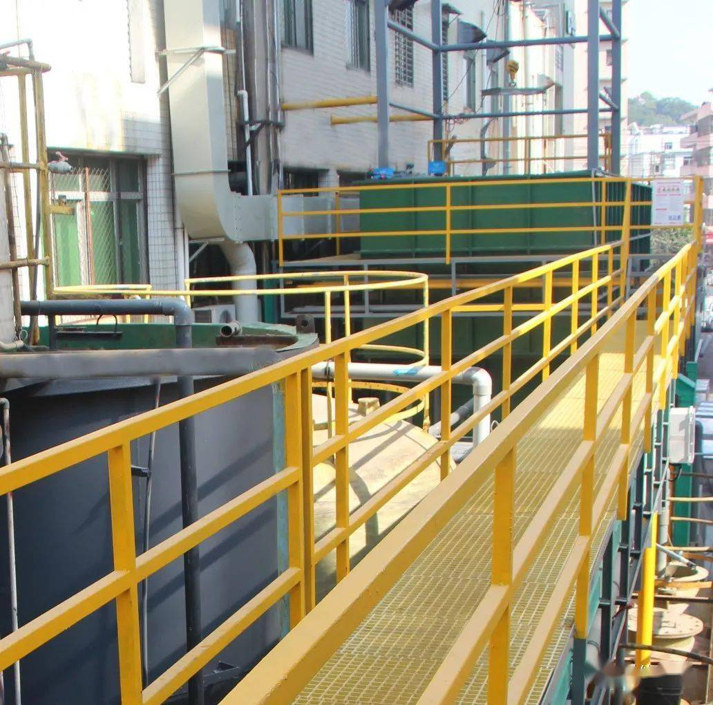 Epoxy/Polyester Powder Coatings